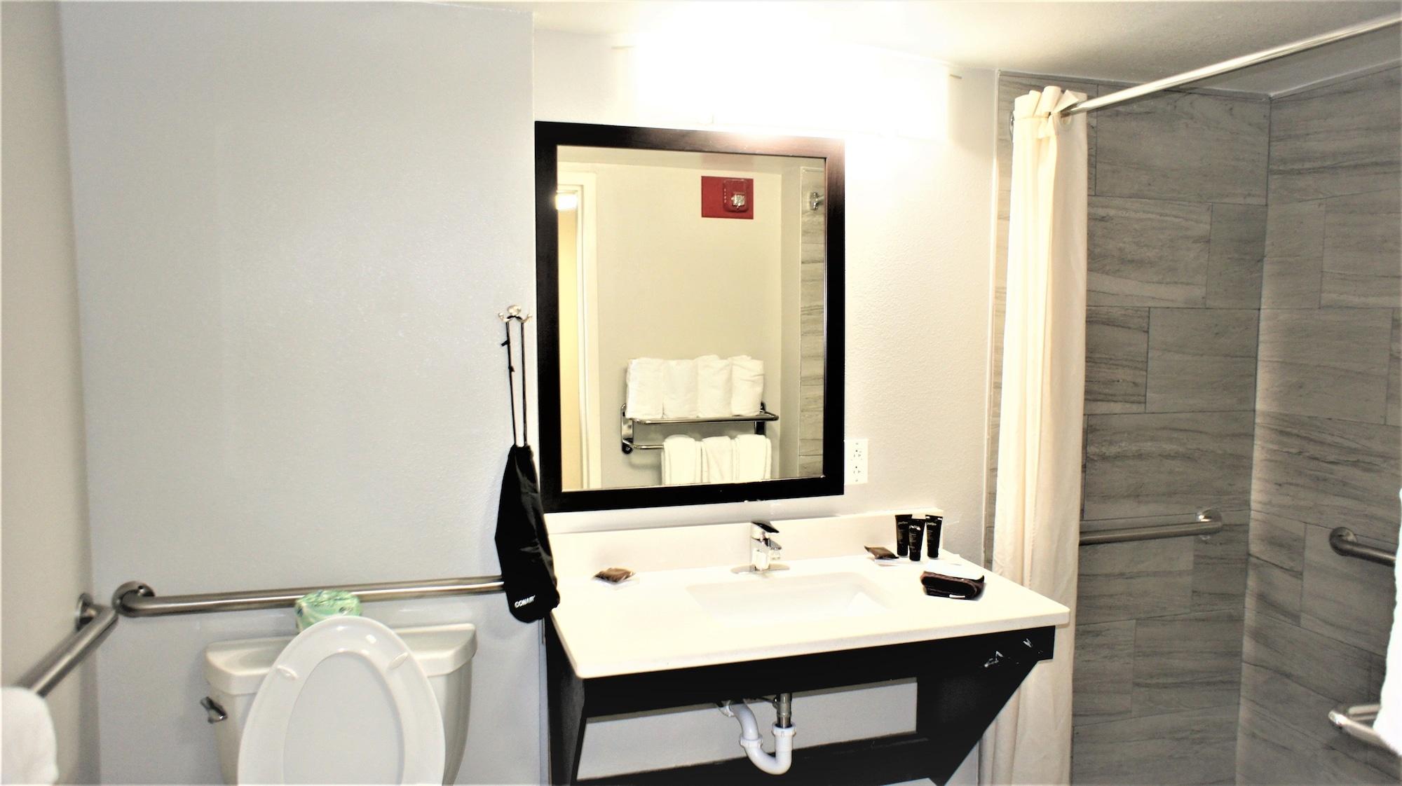 Wingate By Wyndham - 3*